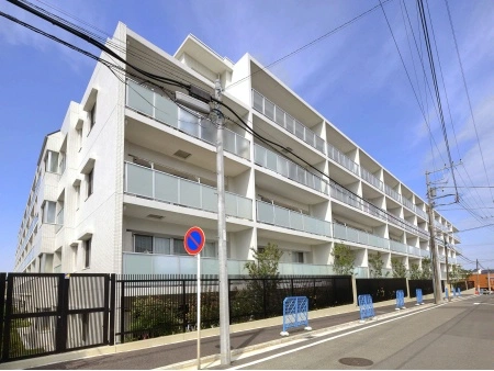 プレサンスロジェ横浜天王町