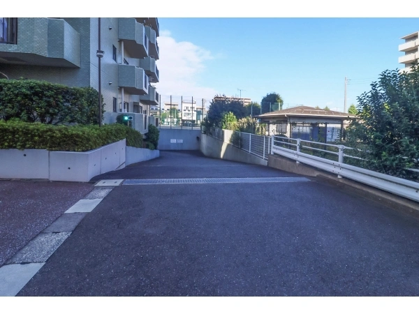 サンヴェール橋本ツインタワー 敷地内