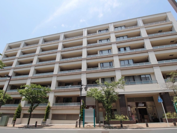 ドレッセ市が尾ザ・フロント