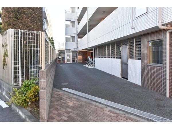 ガーデンホーム相模大野 敷地内