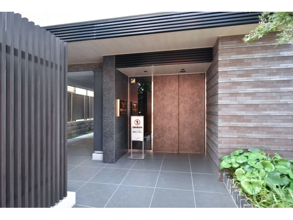 パレステージ町屋参番館