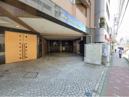 リブゼ横浜ファーストモール