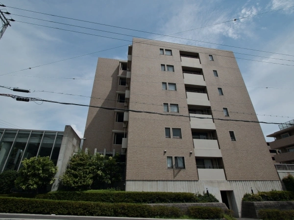 ファミールグラン苦楽園