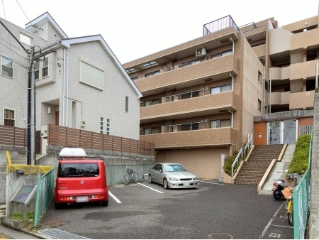 リブゼ横浜南伍番館