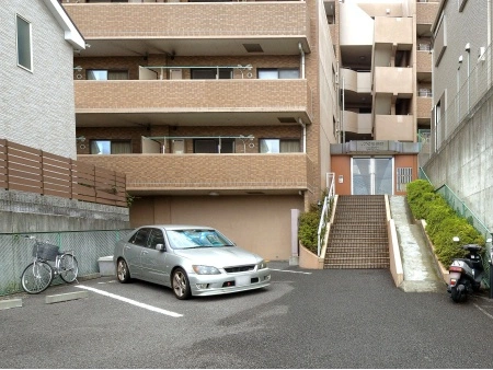 リブゼ横浜南伍番館