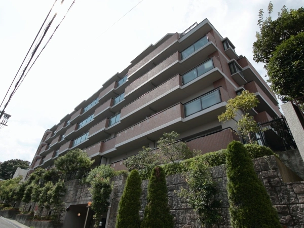 ルネ・苦楽園フォレストコート