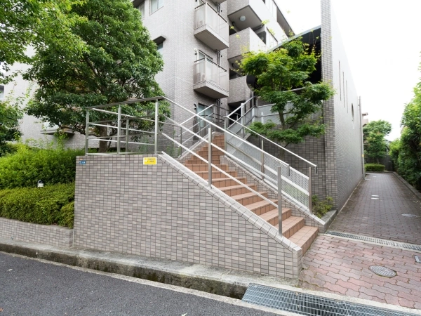 パーク・ハイム千里藤白台