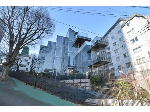 ロイヤルシーズン六本木檜町公園