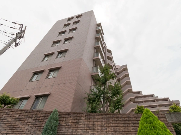 ヴィルヌーブガーデンズ千里山西
