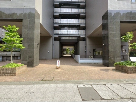 横浜公園通り弐番館