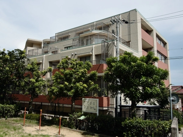 ファミール苦楽園