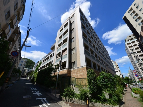 ワコーレ山本通アヴァンツィオ