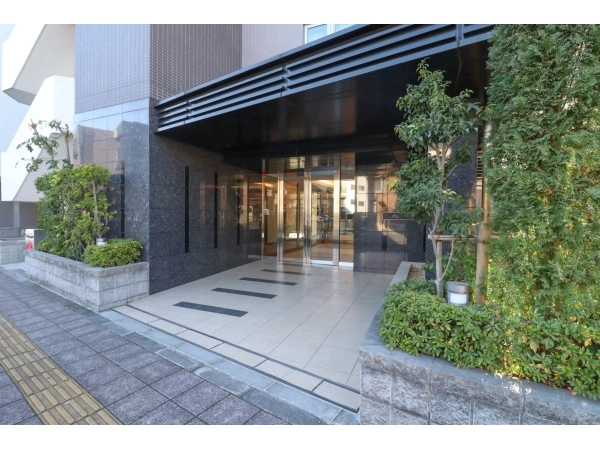 アーデル蕨　市役所通り