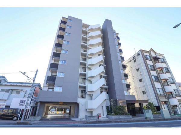 アーデル蕨　市役所通り