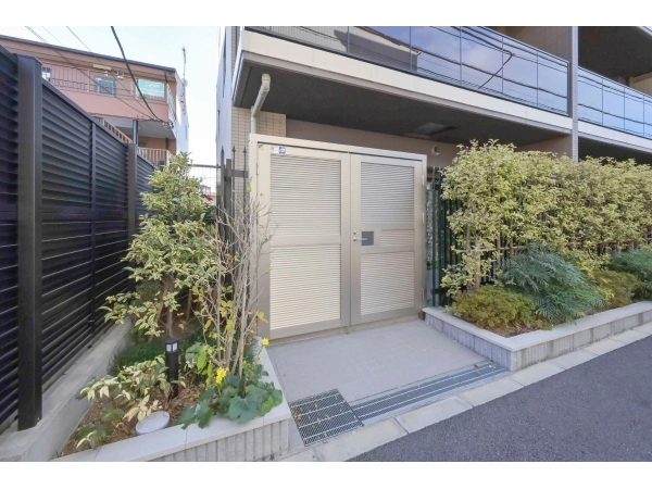 エクセレントシティ篠崎III ステーションオアシス  敷地内