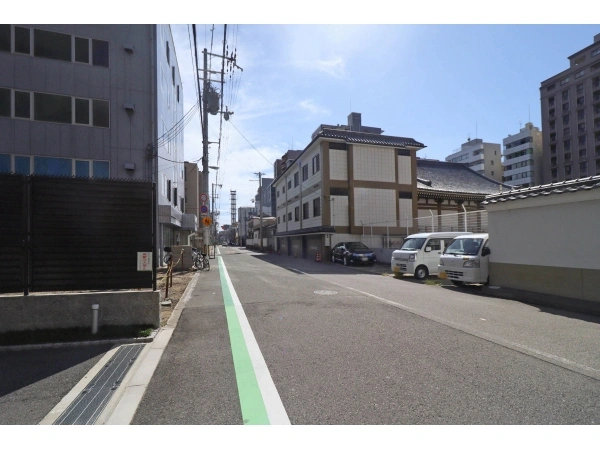 プレサンスロジェ上本町 
