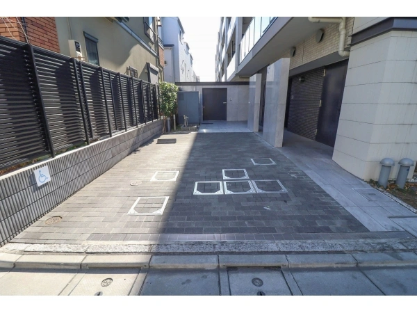コージーコート蕨 敷地内