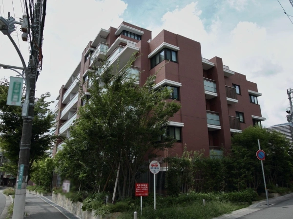 ライオンズ苦楽園グラングレイド