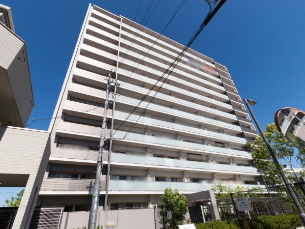 シャリエ摂津三島