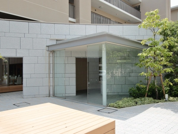 プラネスーペリア西宮仁川 B街区：エントランス