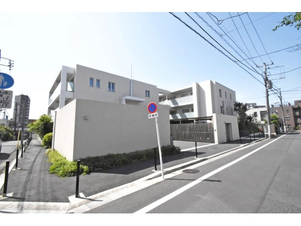 ブリリア旗の台
