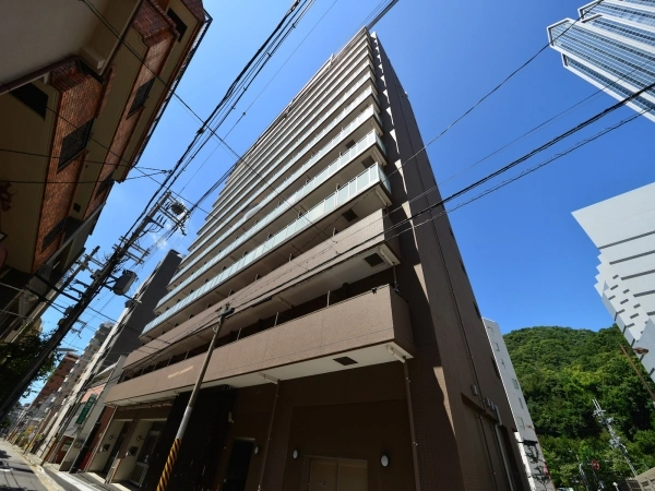 プレサンスジェネ新神戸ステーションフロント