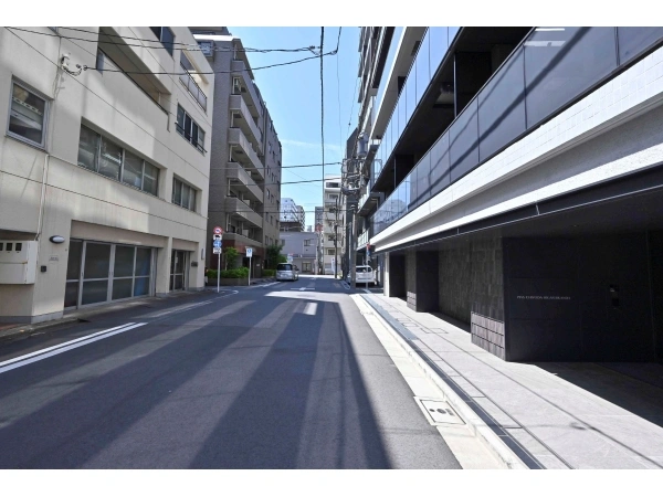 ピアース千代田東神田