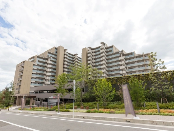 シンフォニア新千里南町ガーデンズ