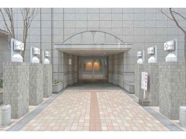 ラクト山科メゾンウエスト