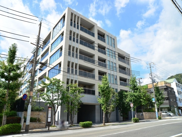 ジェイグラン岡本