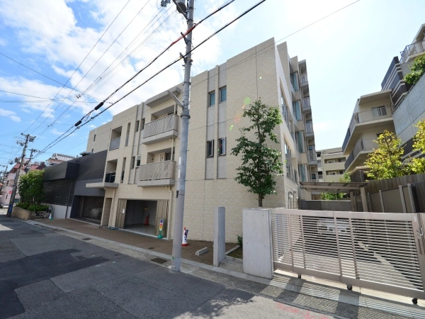 ジェイグラン岡本
