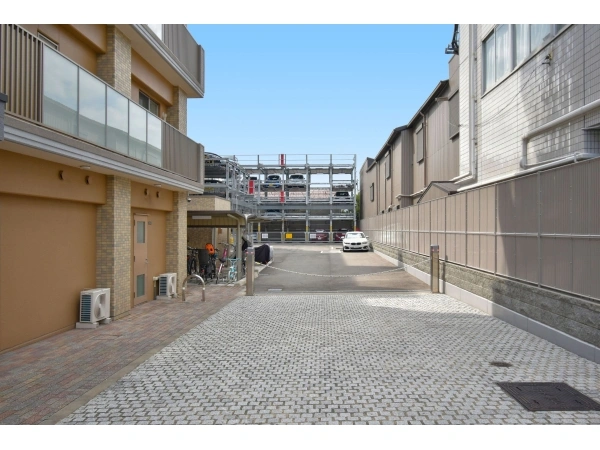 パデシオン御池西ノ京グラン  駐車場出入口