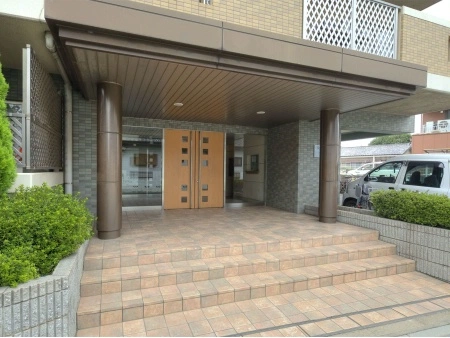 シュロス川口弐番館