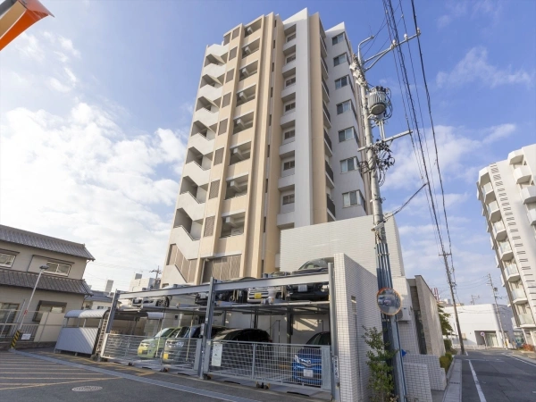 プラウド共和