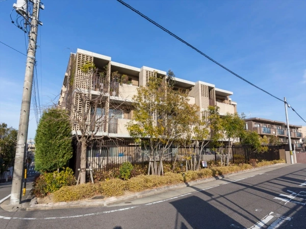 プラウド川名山