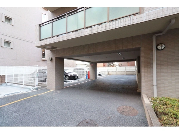 サンリーノ北浦和 駐車場入口