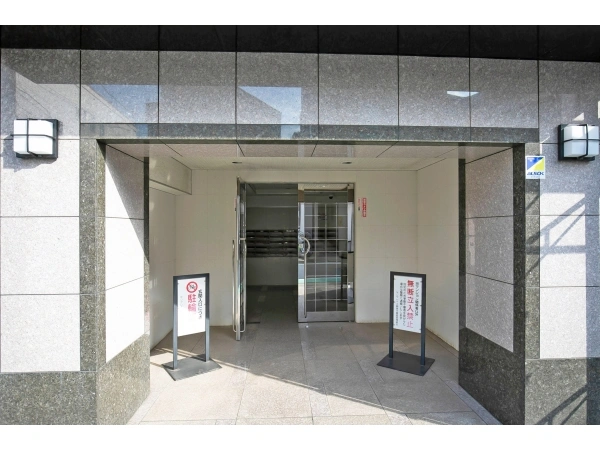 サングレイス綱島弐番館 エントランス