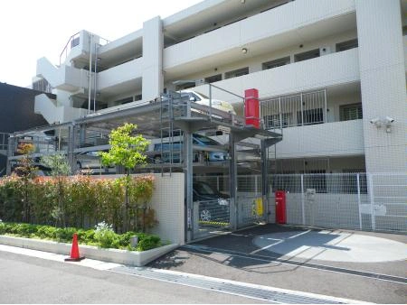 パークハウス宮崎台花霞 駐車場