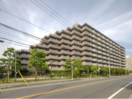 ファミール市川ガーデンプラザイースト 