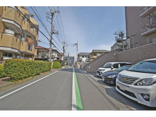 ベルポート朝霞 参番館 前面道路