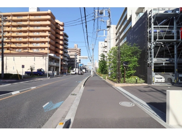 レーベン戸田公園グランヴァリオ 前面道路