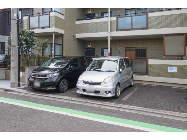 エトス浦和領家 駐車場