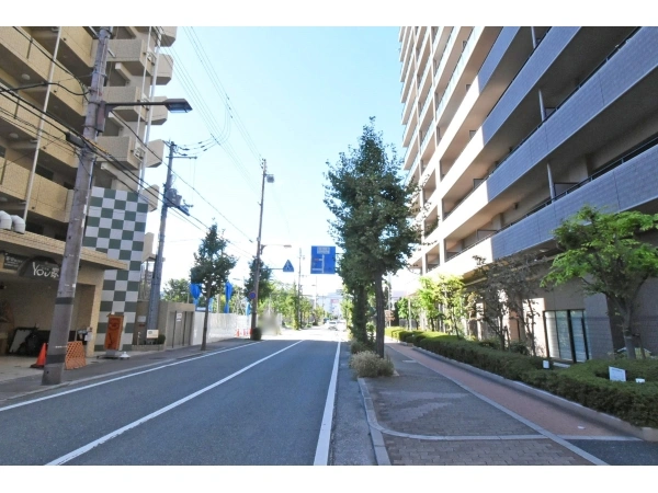 藤和シティホームズ尼崎駅前 前面道路