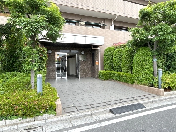 メイツ南浦和 エントランス