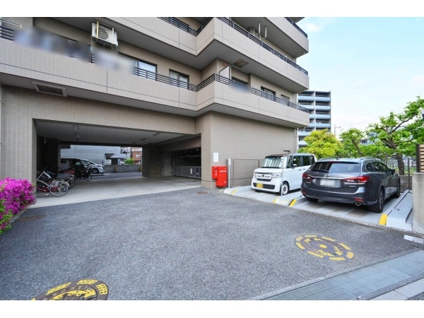 コスモ戸田公園ロイヤルフォルム 駐車場