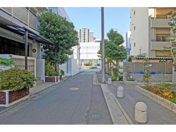 コンシェリア品川 BAYSIDE COURT  前面道路