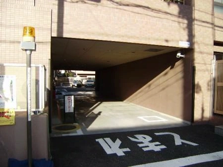 ライオンズステージ目黒本町 駐車場