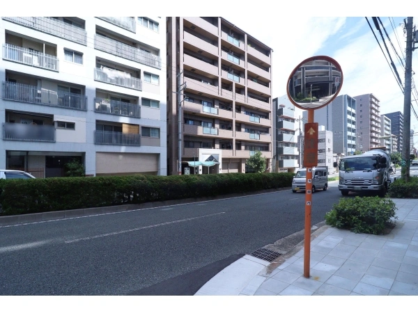 ミラージュパレス四天王寺夕陽丘  前面道路