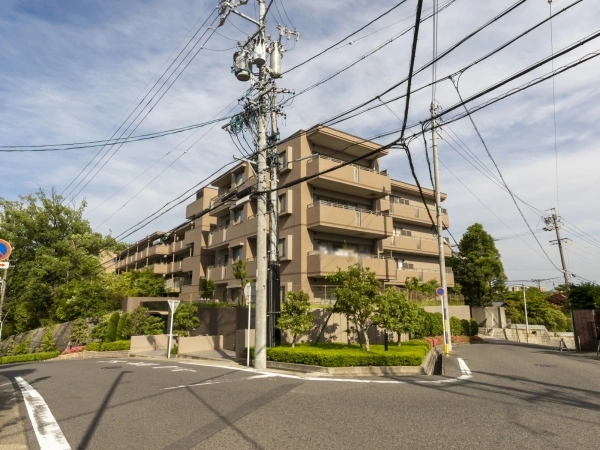 藤和東山公園ホームズ 外観