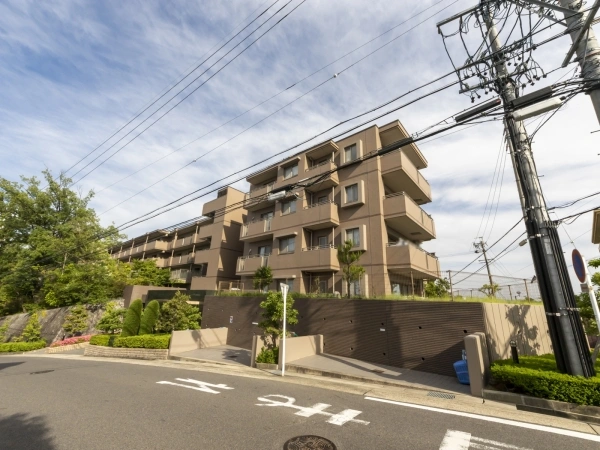 藤和東山公園ホームズ 外観